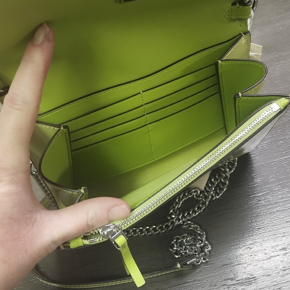 NWT Tory Burch Emerson Chain Wallet (Candy Lime) - Picture 12 of 13